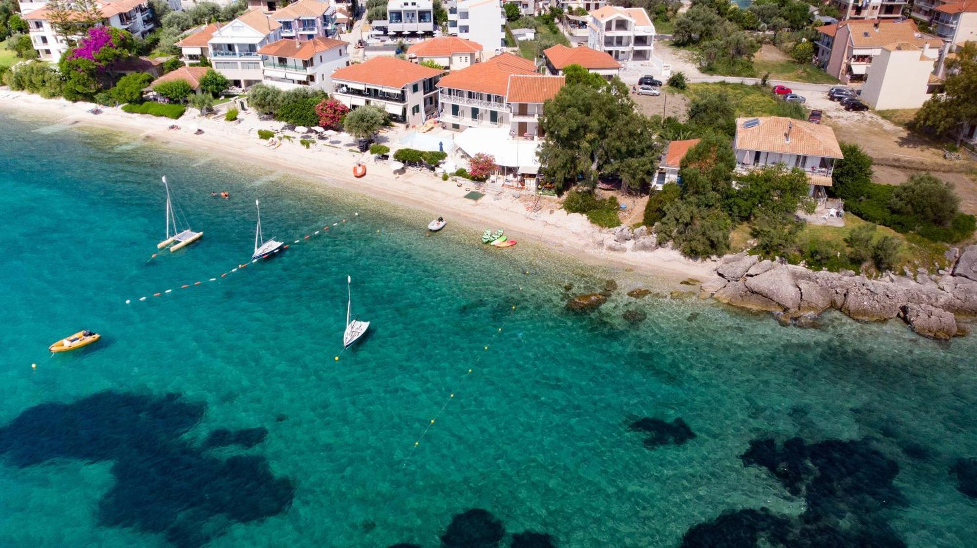 Nikiana Sailing Beach Club 外观 照片